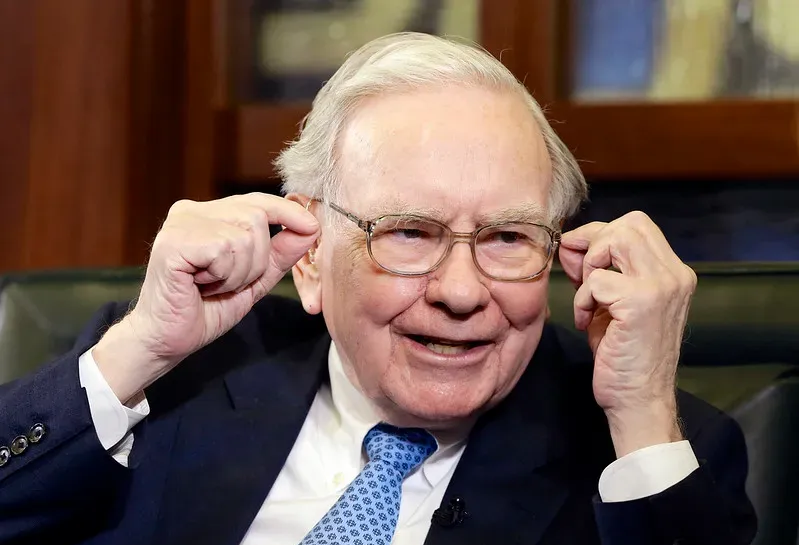How to Think Like Buffett When Stocks Tank